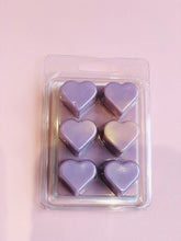 Load image into Gallery viewer, Mocanut Wax melt hearts
